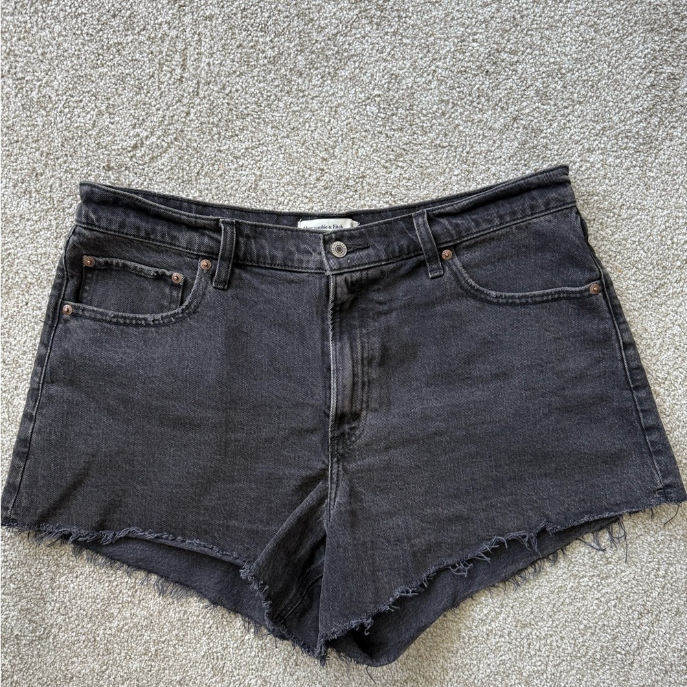Abercrombie & Fitch Curve Love 90’s Relaxed Cutoff Short